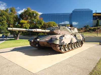 Leopard Tank